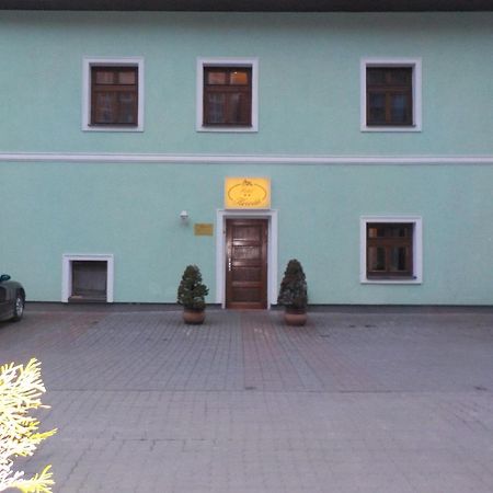 Hotel Krivan Kysucke Nove Mesto Bagian luar foto